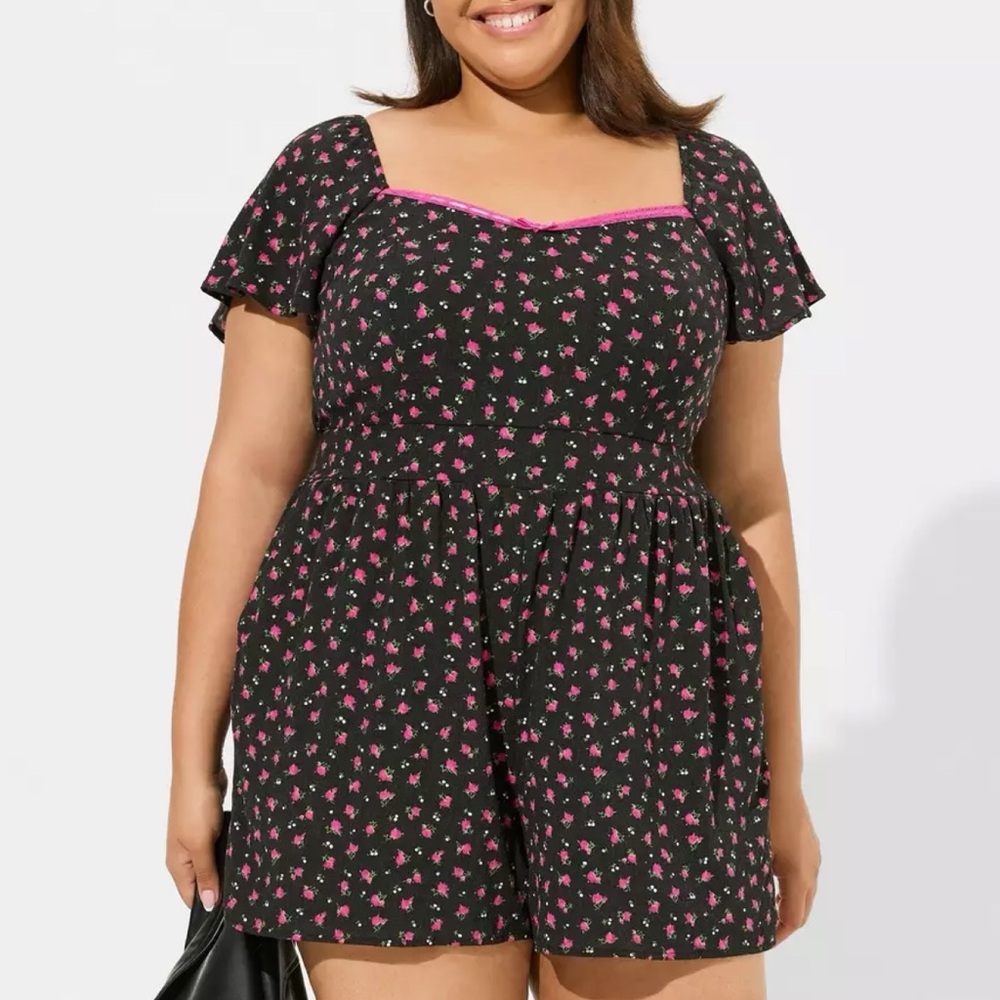 Torrid x Betsey Johnson Rosebud Roses Floral Gauze Romper 2X 18 20 - Picture 11 of 15
